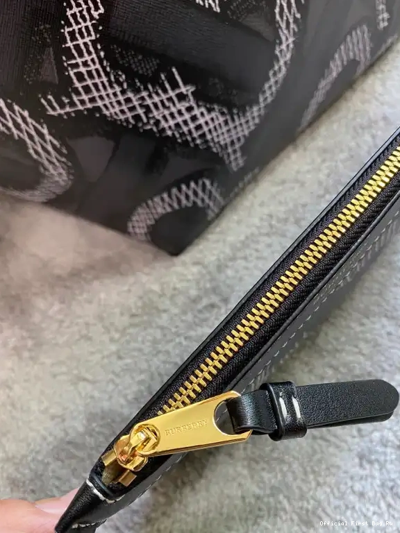 Official First Bag Ru BURBERRY TOTE 0508